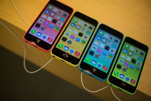 10 ani de iPhone. Cum a evoluat smartphone-ul de-al lungul timpului?